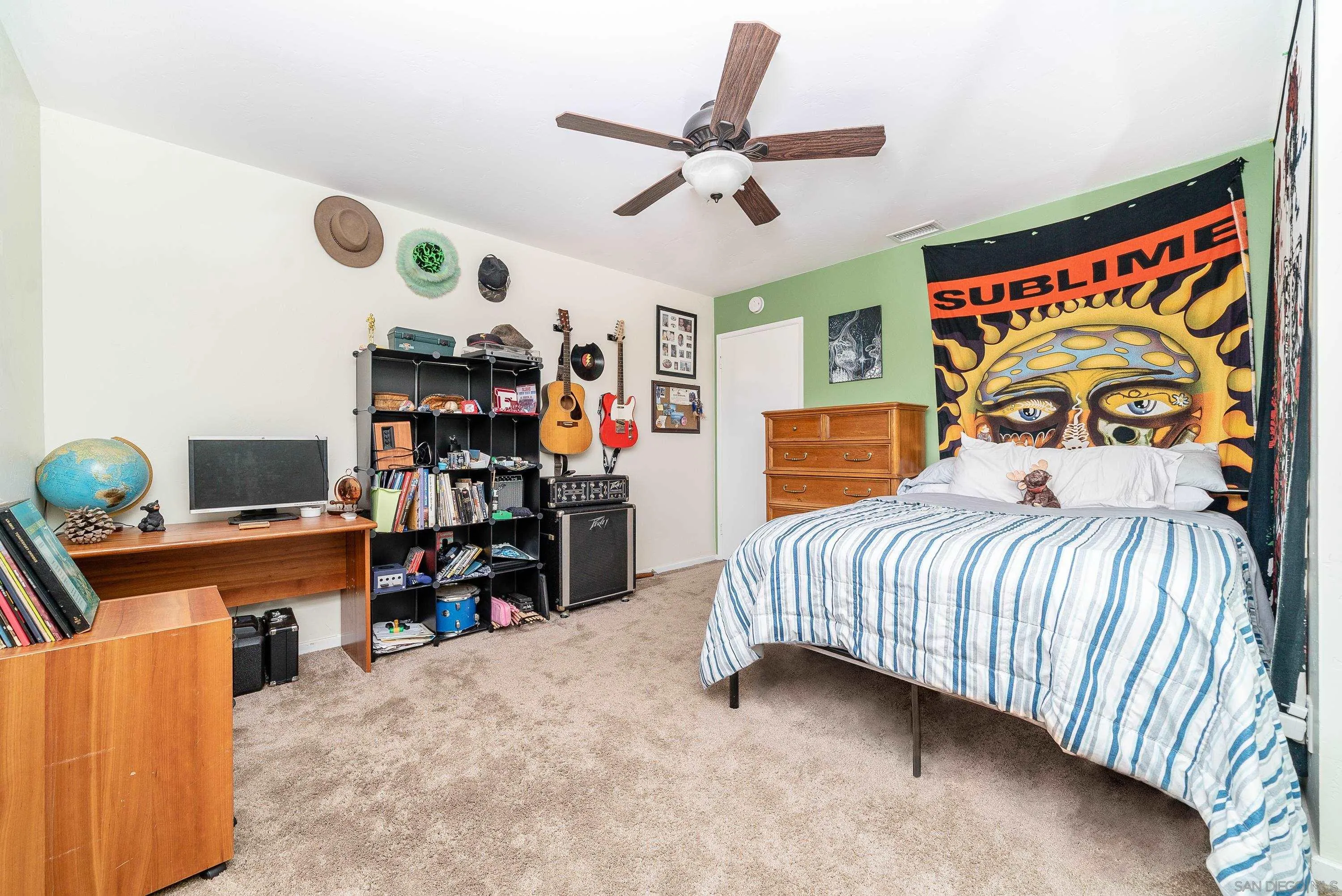 https://cdn.realtyfeed.com/cdn/127/230001114/e49b768efcddff3b12495774666991fd.webp