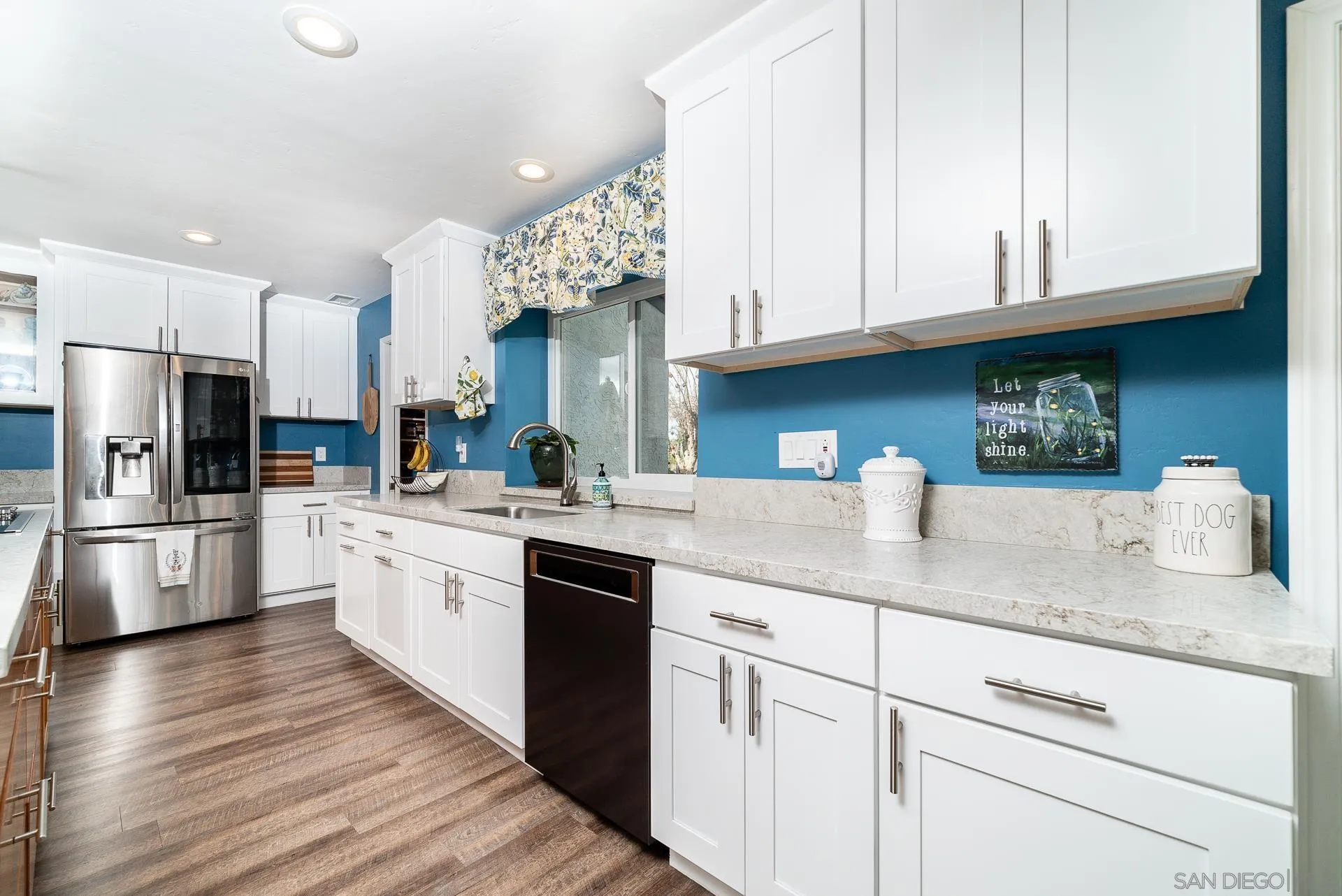 https://cdn.realtyfeed.com/cdn/127/230001114/f5e6ea2840a242f913de63a984807a31.webp