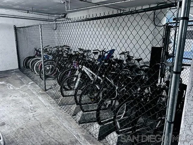 https://cdn.realtyfeed.com/cdn/127/230001483/7a1dbea46b85ea0b1332c52f4a68e576.webp