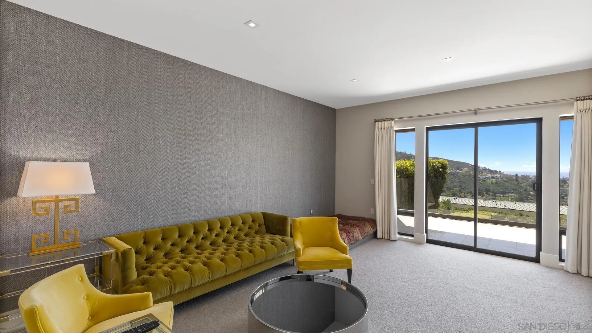 https://cdn.realtyfeed.com/cdn/127/230001579/47d3b8bb15c5e03894dcb851b215e9b3.webp