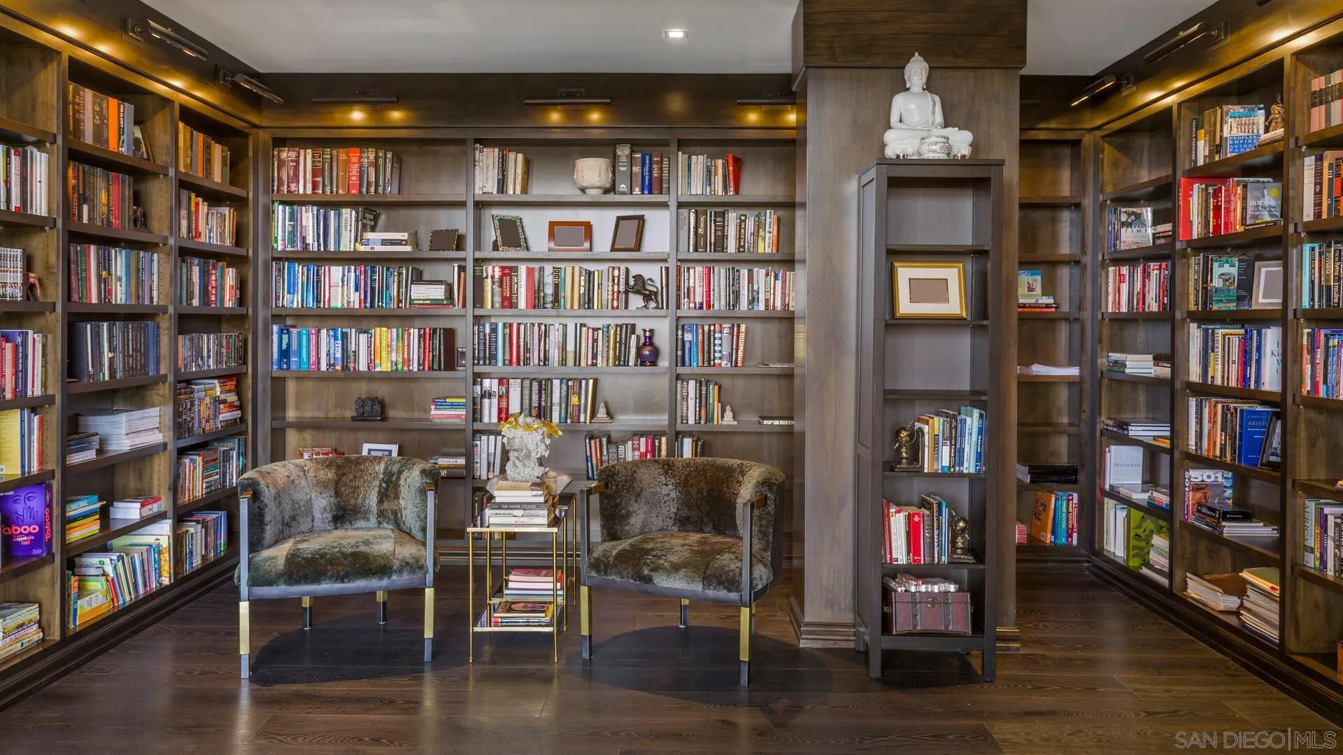 https://cdn.realtyfeed.com/cdn/127/230001579/b4a19ebb4af13c119133afb4b36252af.webp