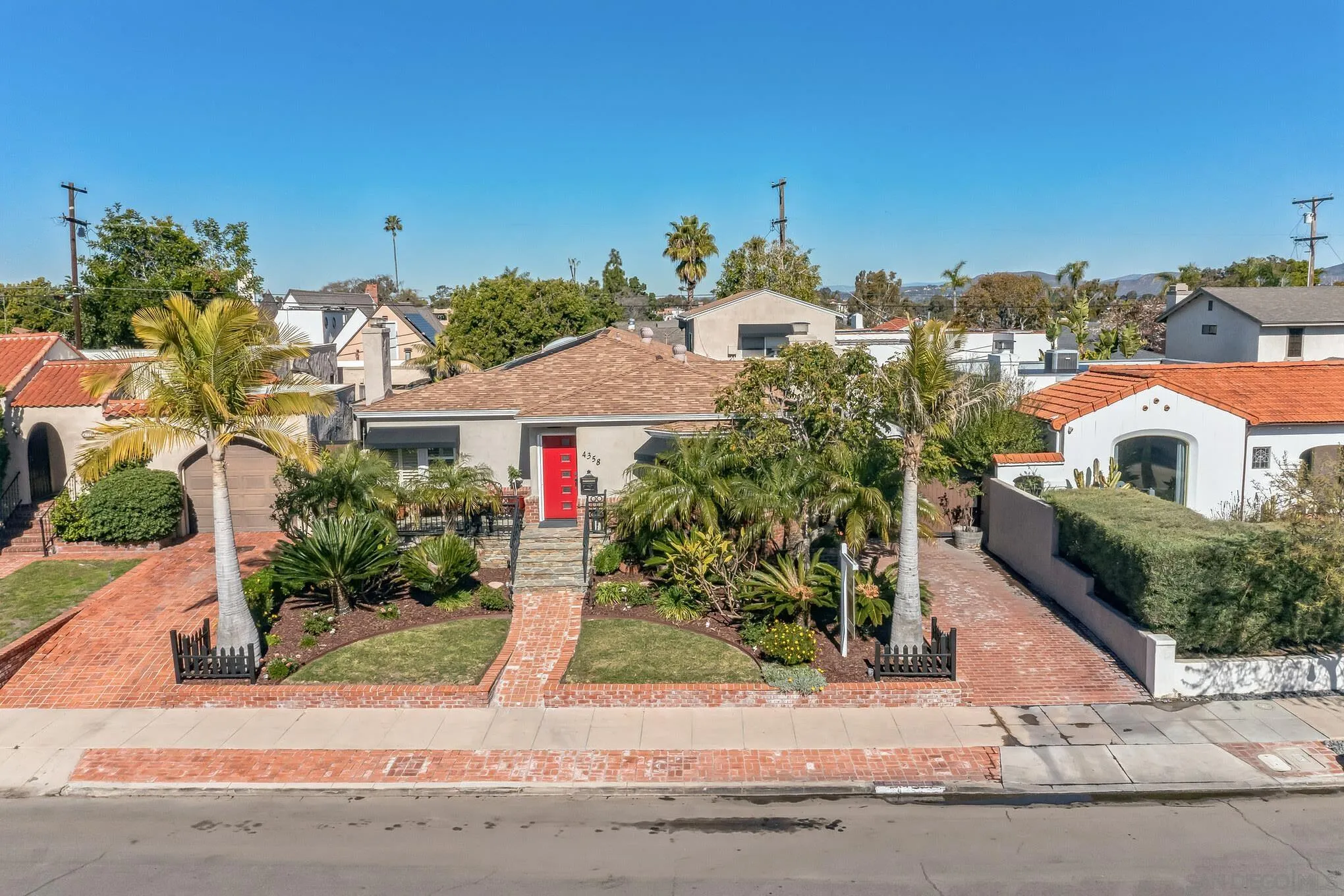 https://cdn.realtyfeed.com/cdn/127/230001779/1cdf32356884c9806de319ce5a6a93bd.webp