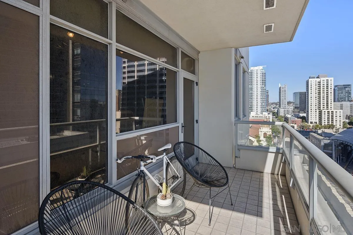 Photo #4: 230002107 Listing 