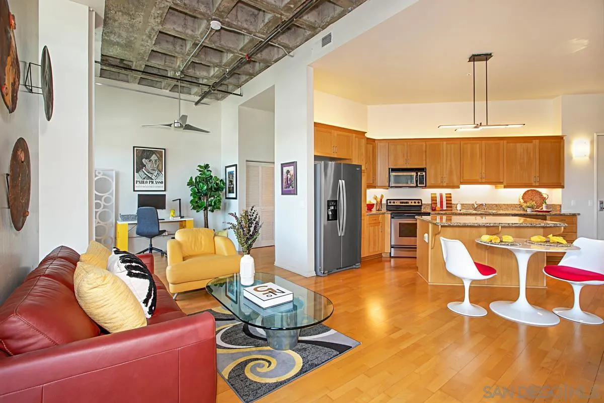 More Details about MLS # 230003151 : 3211 5TH AVE UNIT 201