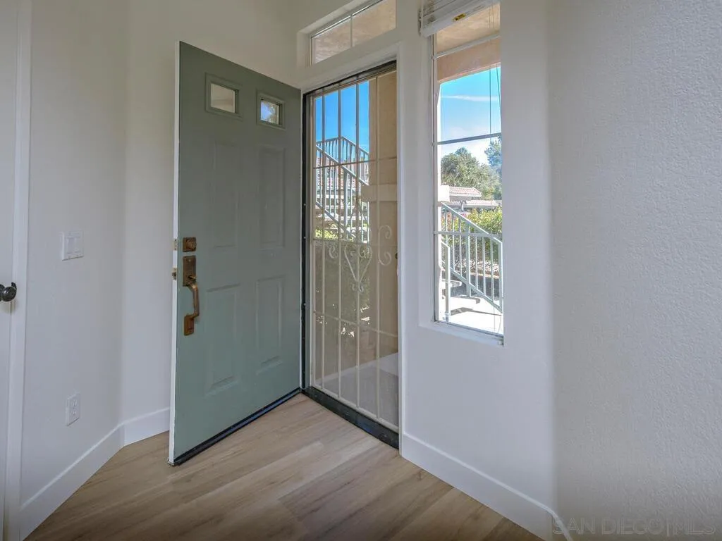 Photo #3: 230003251 Listing 