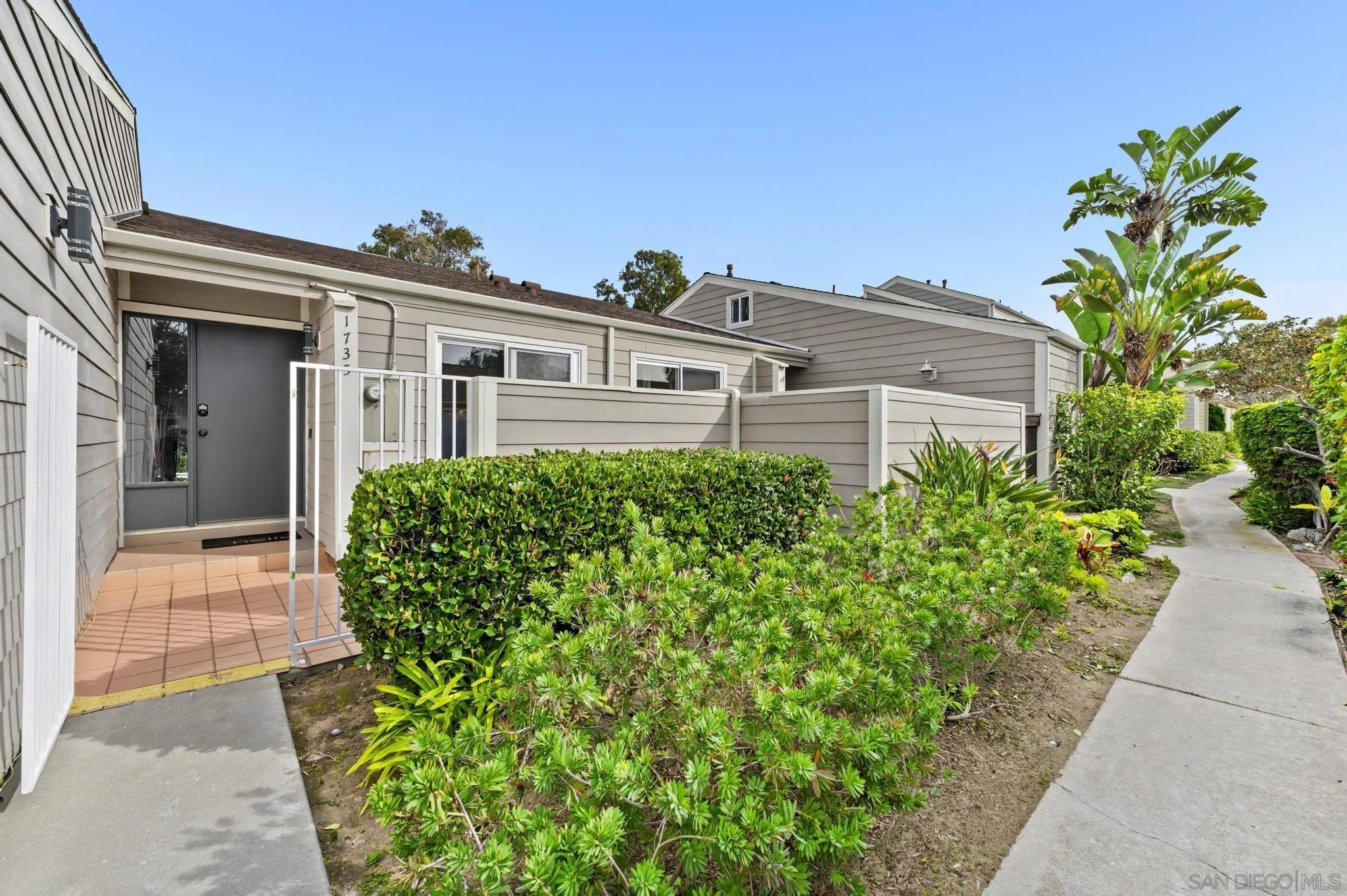Photo #5: 230003257 Listing 