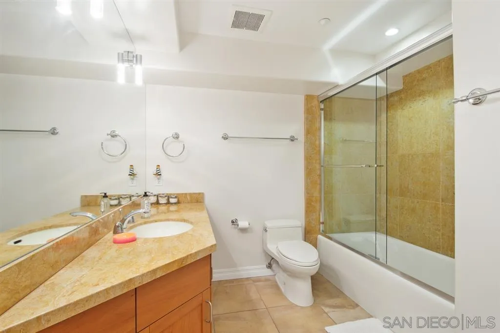 https://cdn.realtyfeed.com/cdn/127/230003972/6b184a806b00cc2bdd86516170be8be9.webp