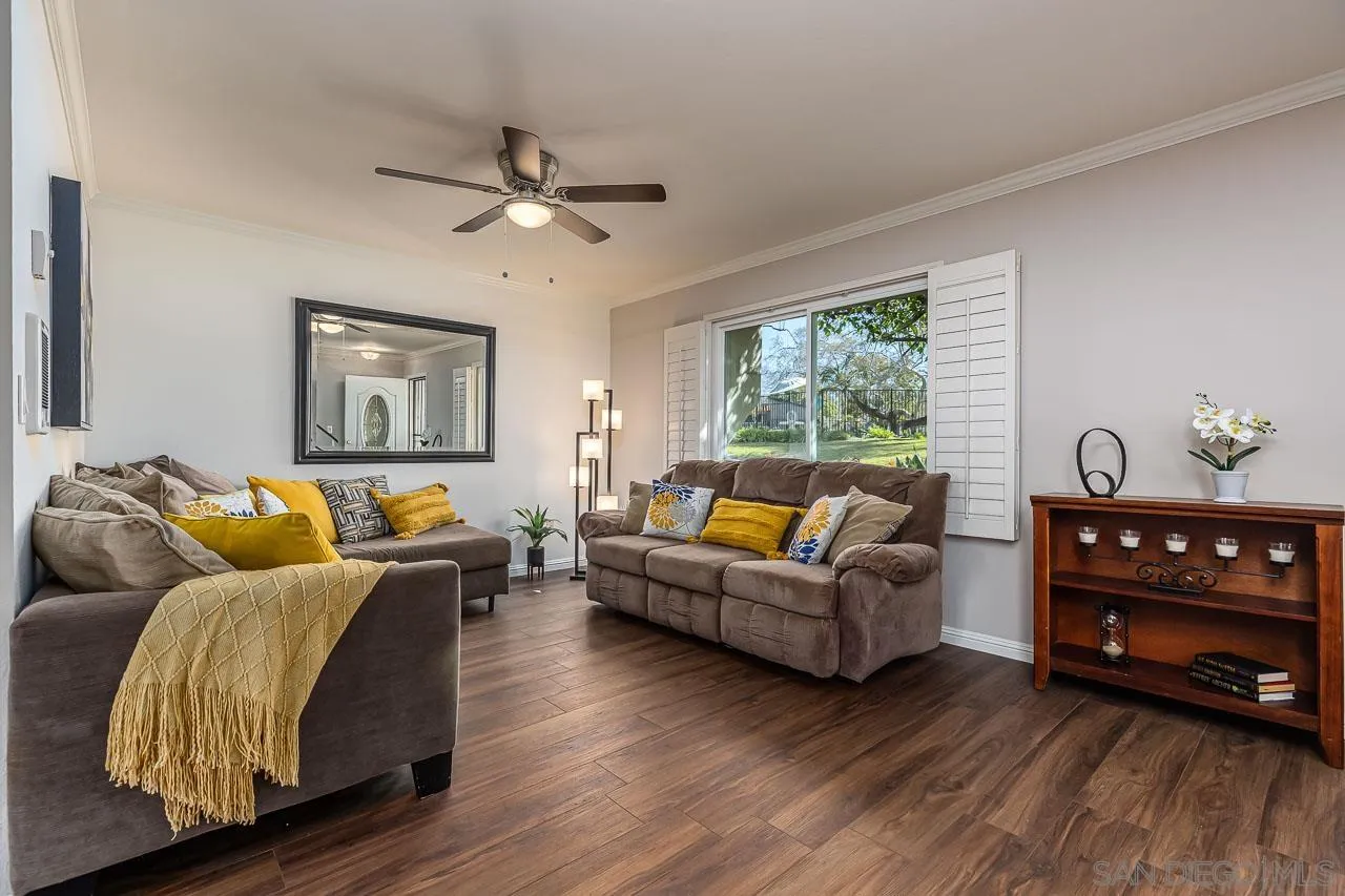 230004051