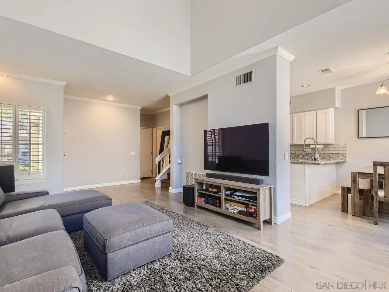 Photo #5: 230004053 Listing 