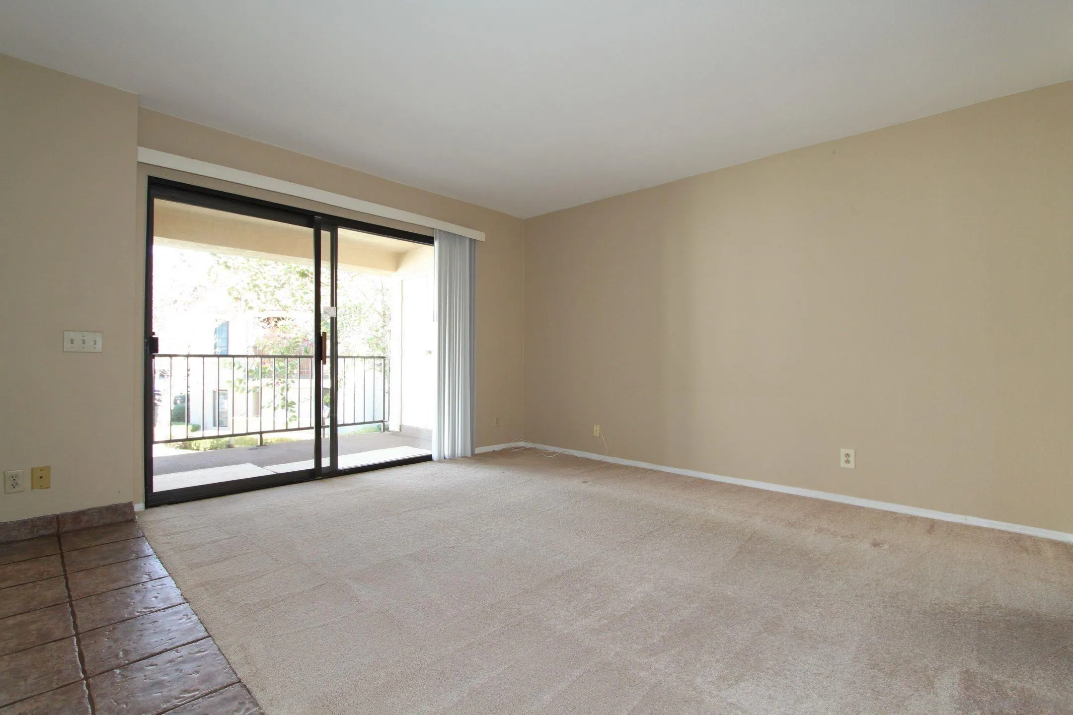 Photo #4: 230004427 Listing 