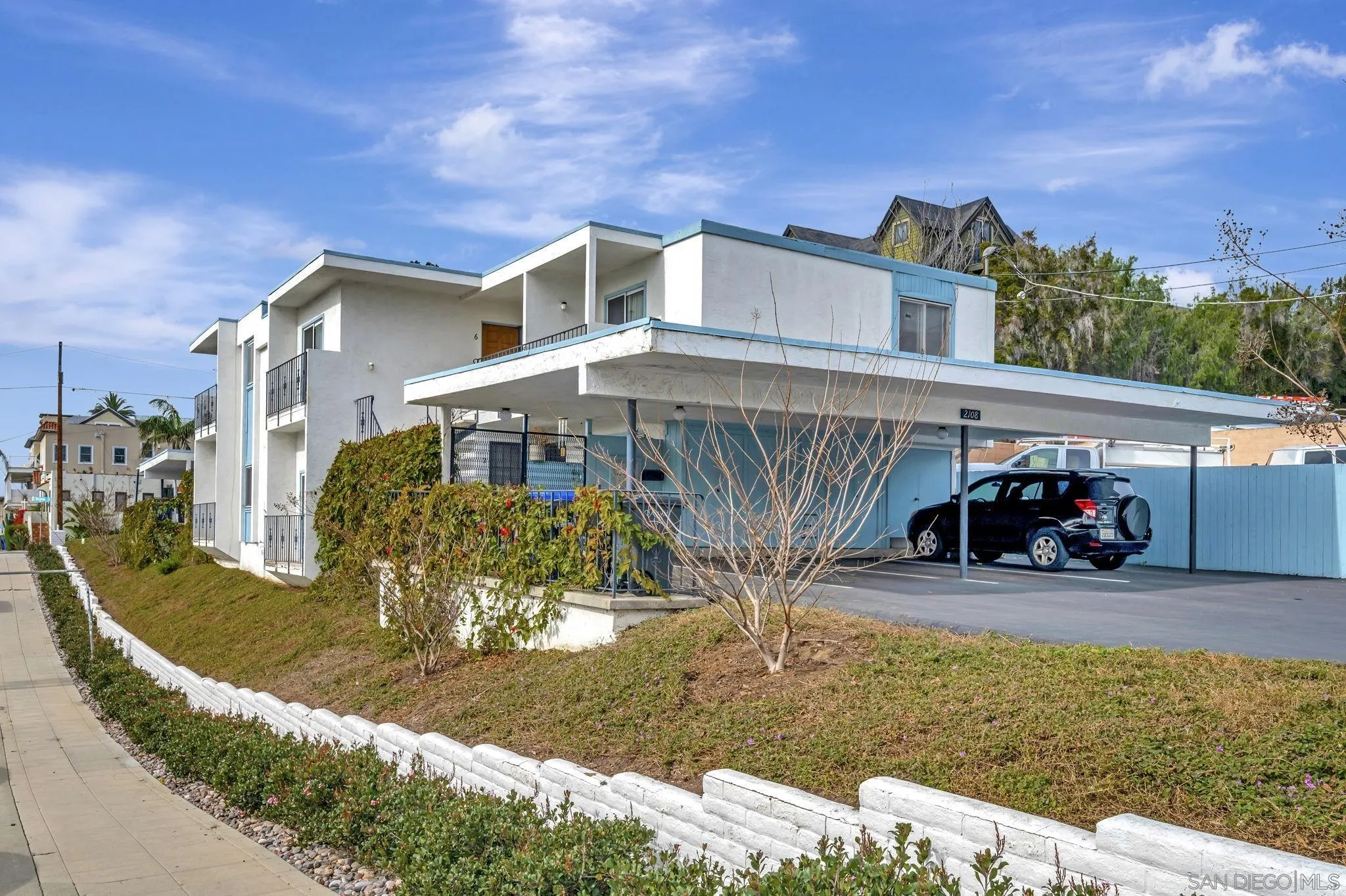 Photo #4: 230004760 Listing 