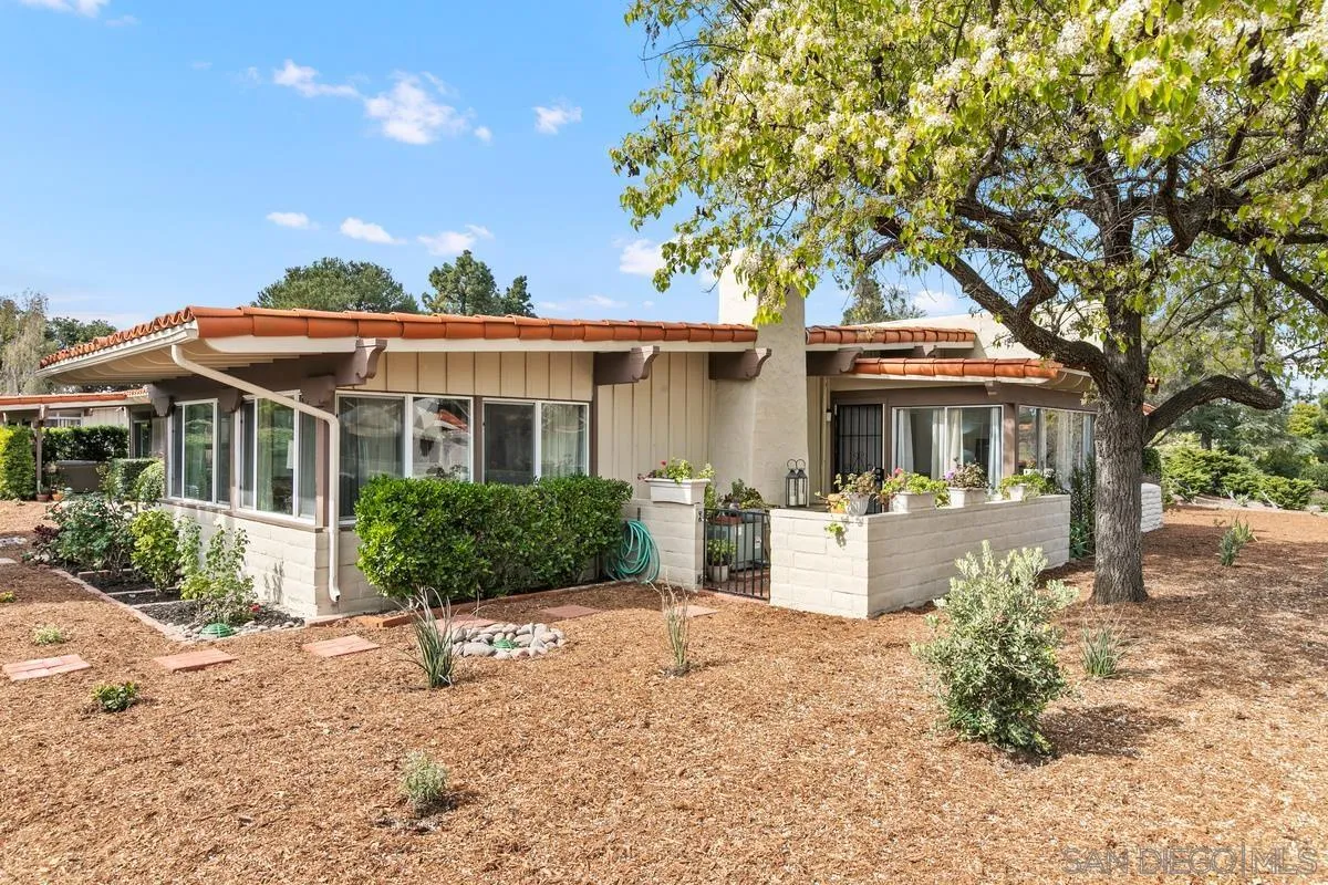 Photo #4: 230005129 Listing 