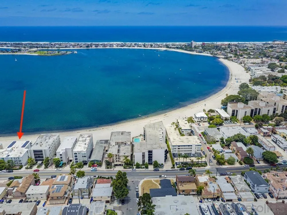 More Details about MLS # 230005134 : 3850 RIVIERA DR UNIT 1B