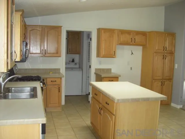 https://cdn.realtyfeed.com/cdn/127/230005139/5ec42a632a85c70bcfc54ad2dcb79123.webp