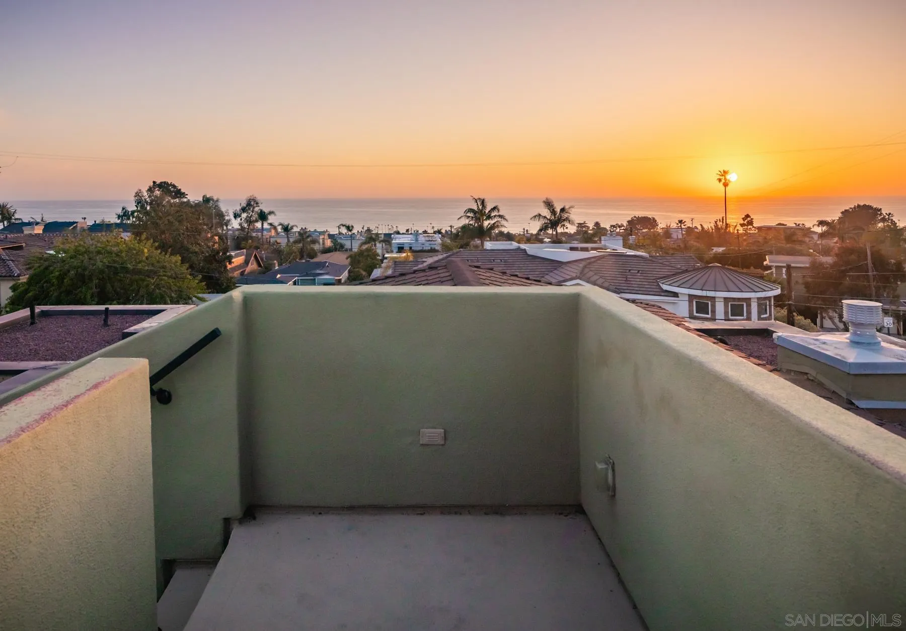 https://cdn.realtyfeed.com/cdn/127/230005226/1456a9e7d327f584f7ab14ec09277edf.webp