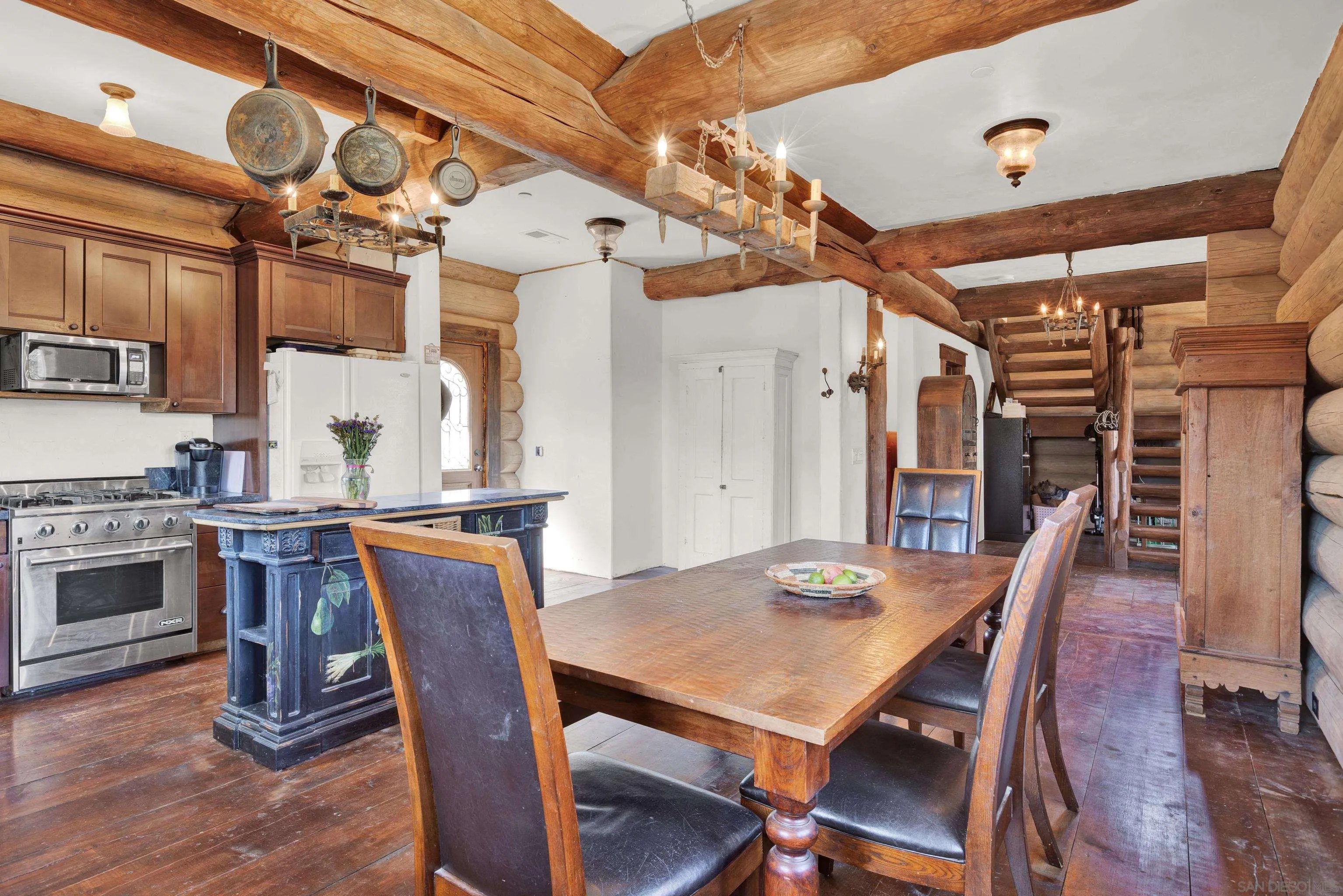 https://cdn.realtyfeed.com/cdn/127/230005230/3498e470ae631fabe853b592fe46fd47.webp