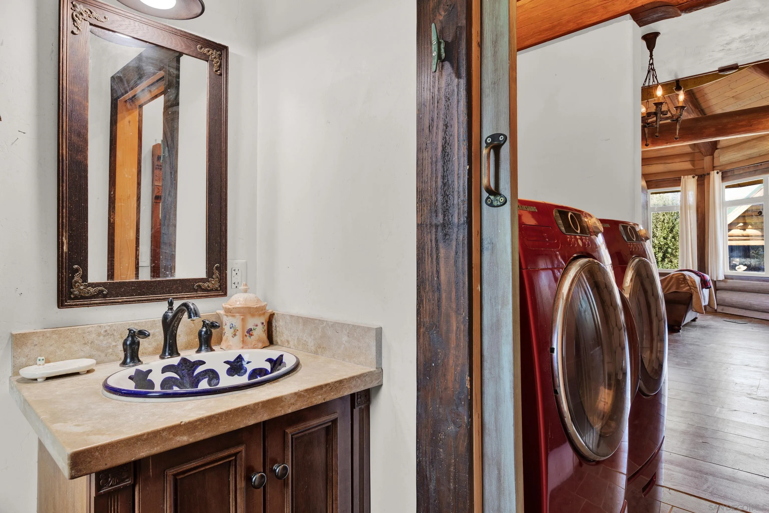 https://cdn.realtyfeed.com/cdn/127/230005230/81b7a60573d5eb92142ed882974e11dd.webp