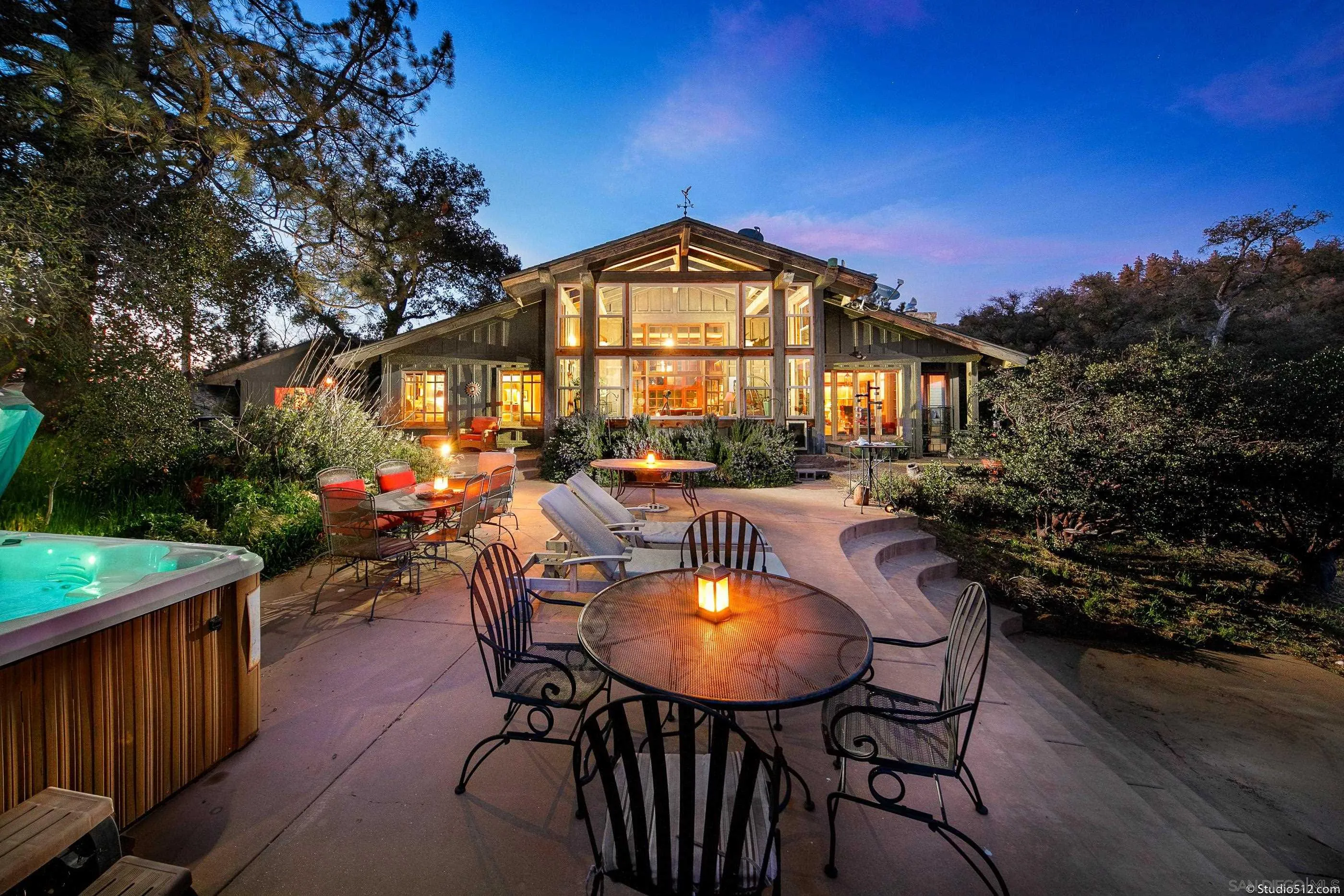https://cdn.realtyfeed.com/cdn/127/230005549/2df19d6856c341199cc5a38241e1bec2.webp