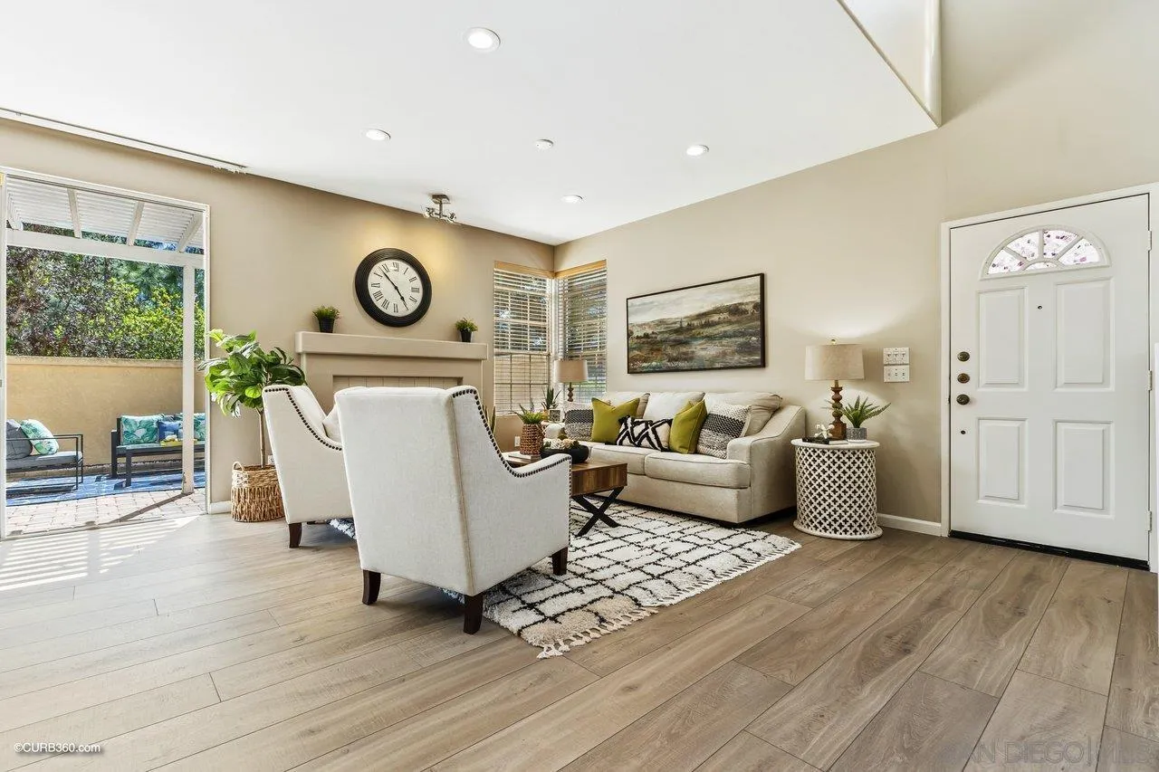 Photo #6: 230005582 Listing 
