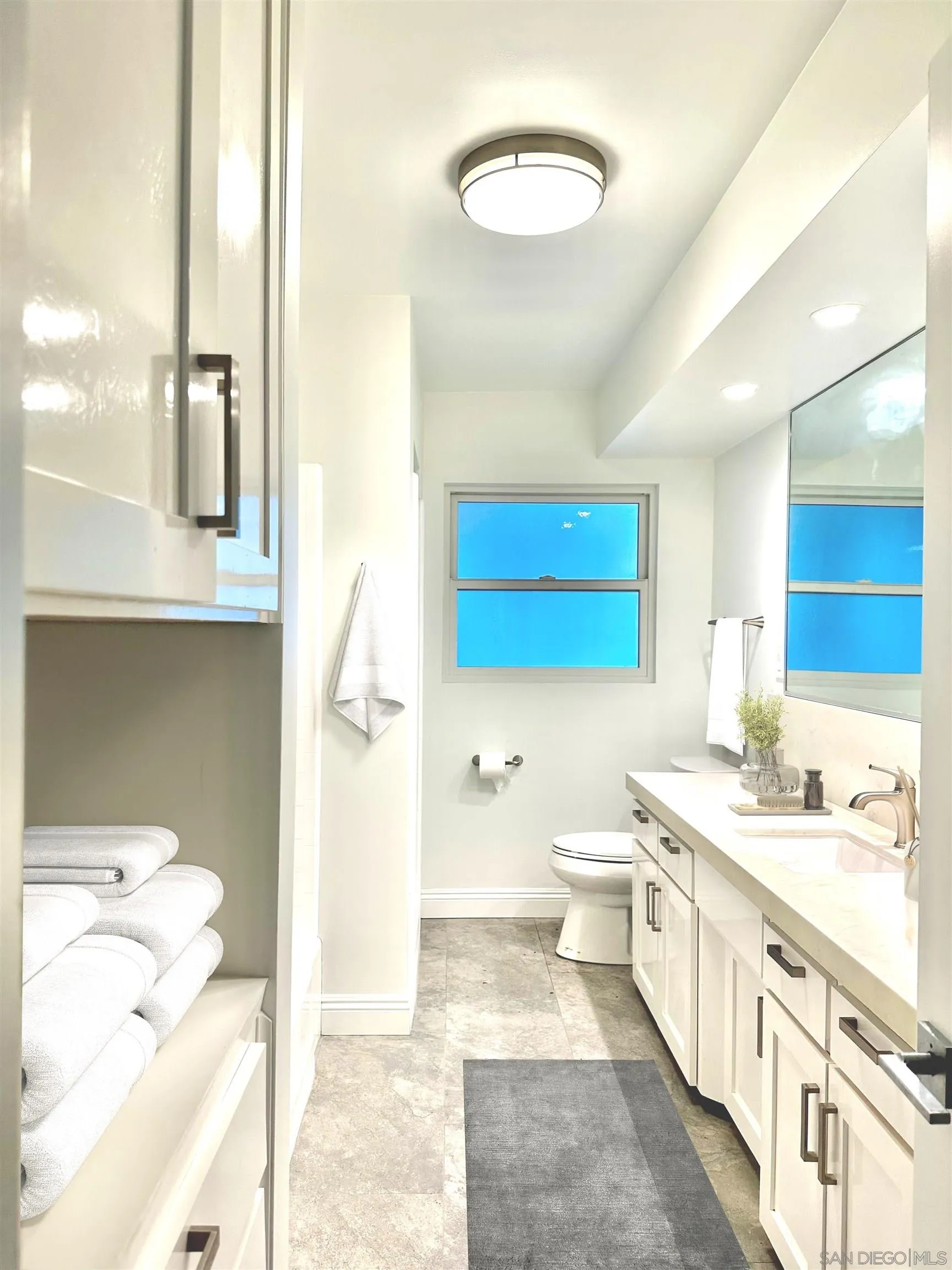 https://cdn.realtyfeed.com/cdn/127/230006041/0b8f30bd877d822aa96077538903541e.webp
