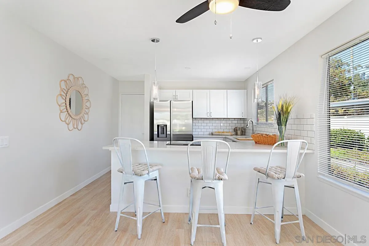 https://cdn.realtyfeed.com/cdn/127/230006129/3c1eb5295023437687bced4523bf1c49.webp