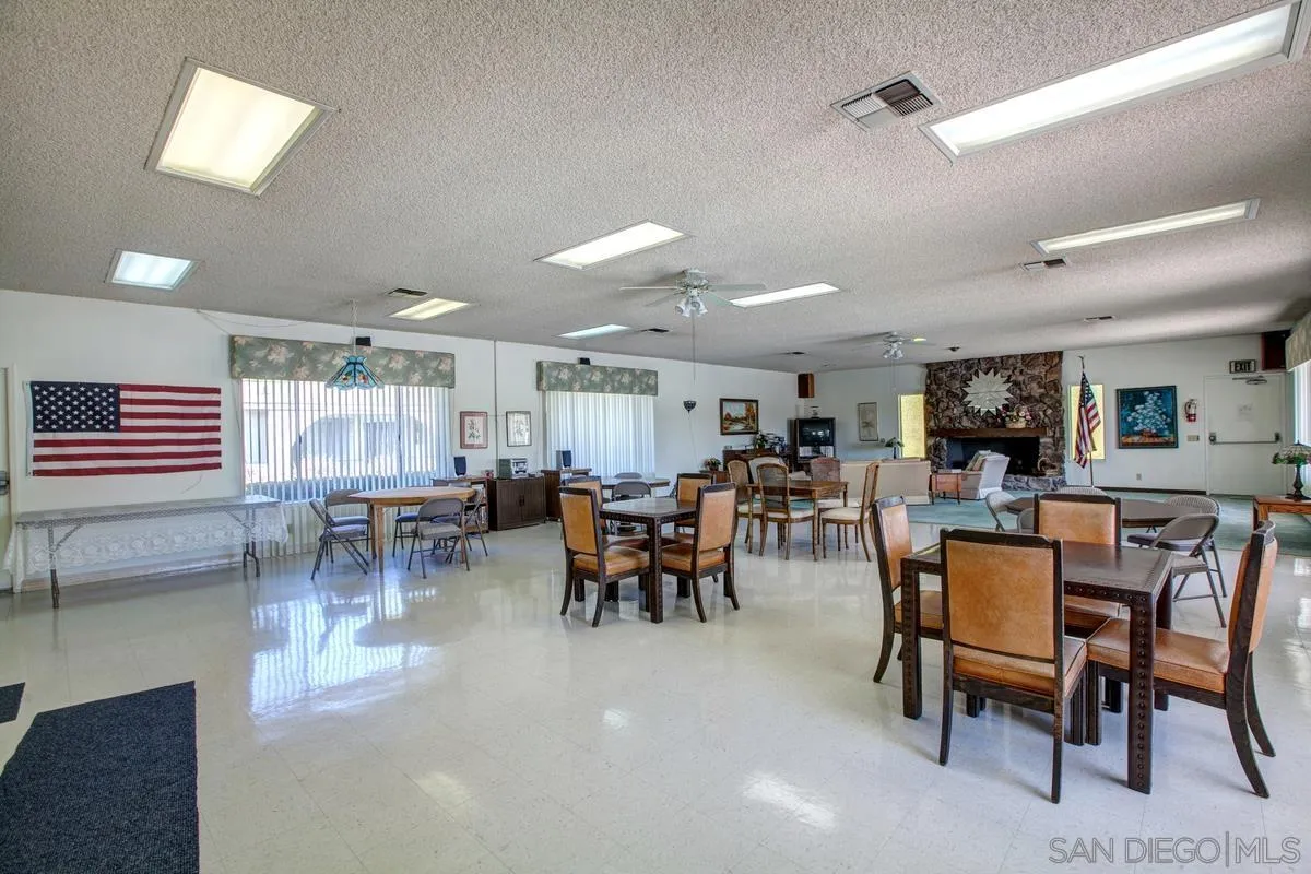 https://cdn.realtyfeed.com/cdn/127/230006132/9253cd6372a116fd3cde7869334032c3.webp
