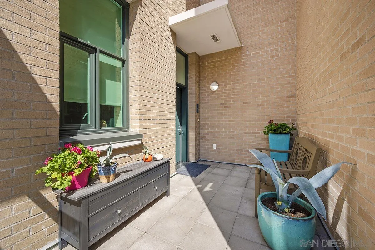 https://cdn.realtyfeed.com/cdn/127/230006552/92310967ac1db8b1a8c62be3129d6685.webp