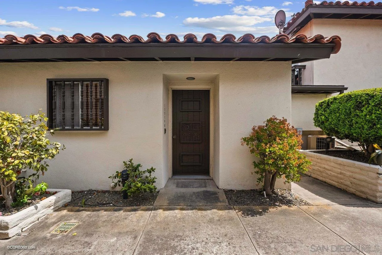 Photo #2: 230006986 Listing 