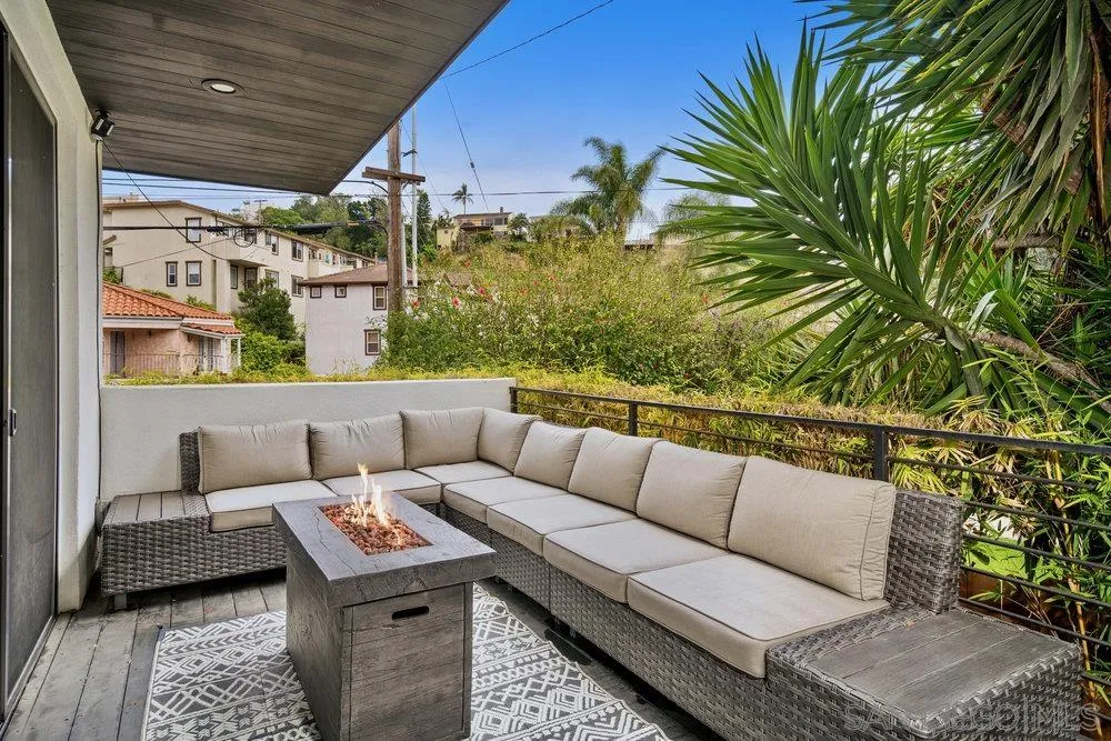 https://cdn.realtyfeed.com/cdn/127/230007233/0833604eabcdb23b5485b1f02d9bd703.webp