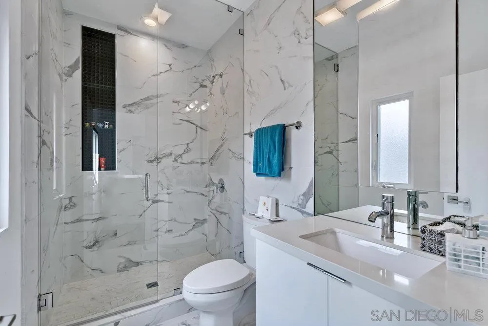 https://cdn.realtyfeed.com/cdn/127/230007233/5341584271cd95e56fb4bed3e258d373.webp