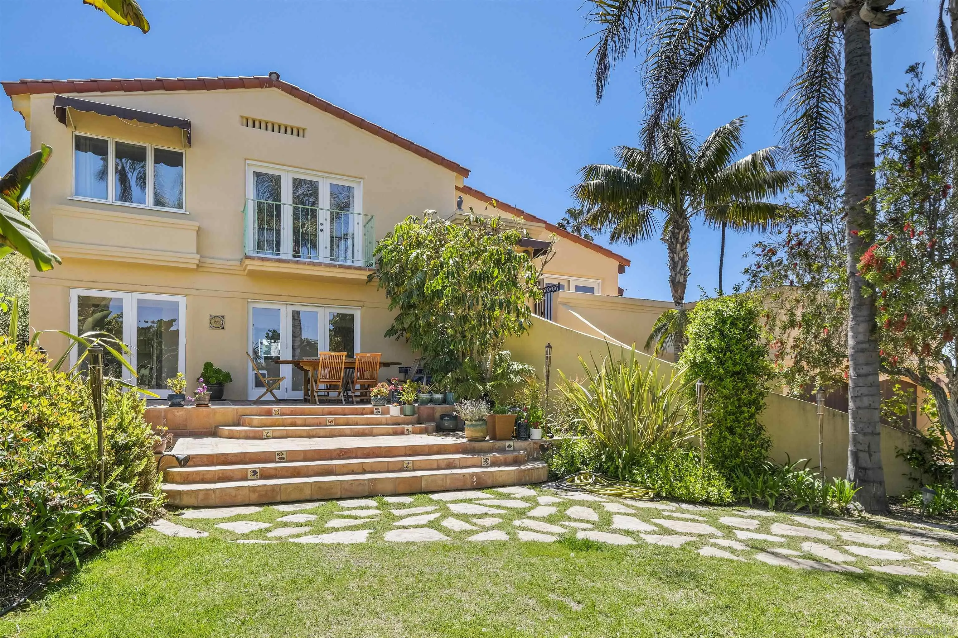 https://cdn.realtyfeed.com/cdn/127/230007563/2ba801abeb2160f34a801c02d16799bd.webp
