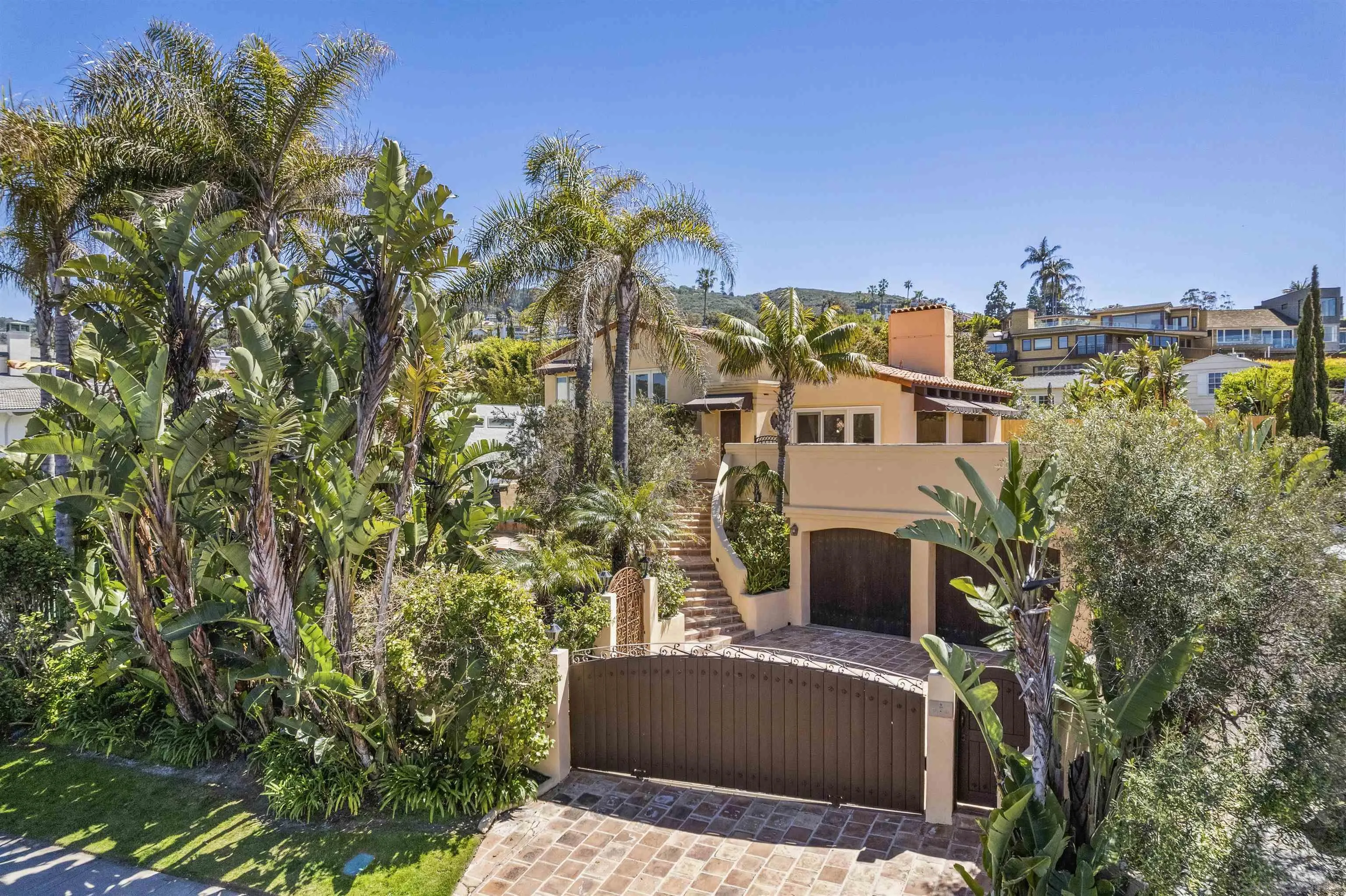 https://cdn.realtyfeed.com/cdn/127/230007563/b79d3fbf4fed7316016ab64559386532.webp