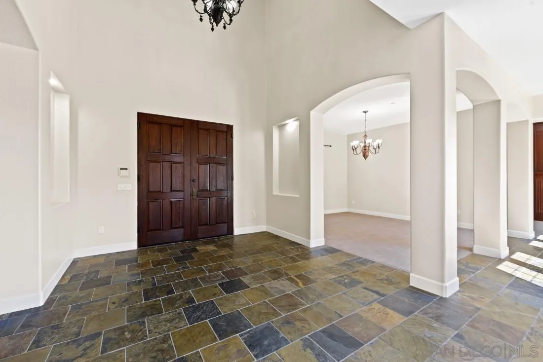 https://cdn.realtyfeed.com/cdn/127/230007670/0a01bf31013e4687789d89e1f589a278.webp