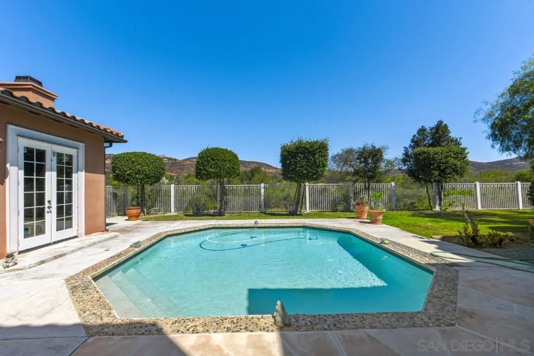 https://cdn.realtyfeed.com/cdn/127/230007670/269a46a2c3c93f591273517715fc57f1.webp
