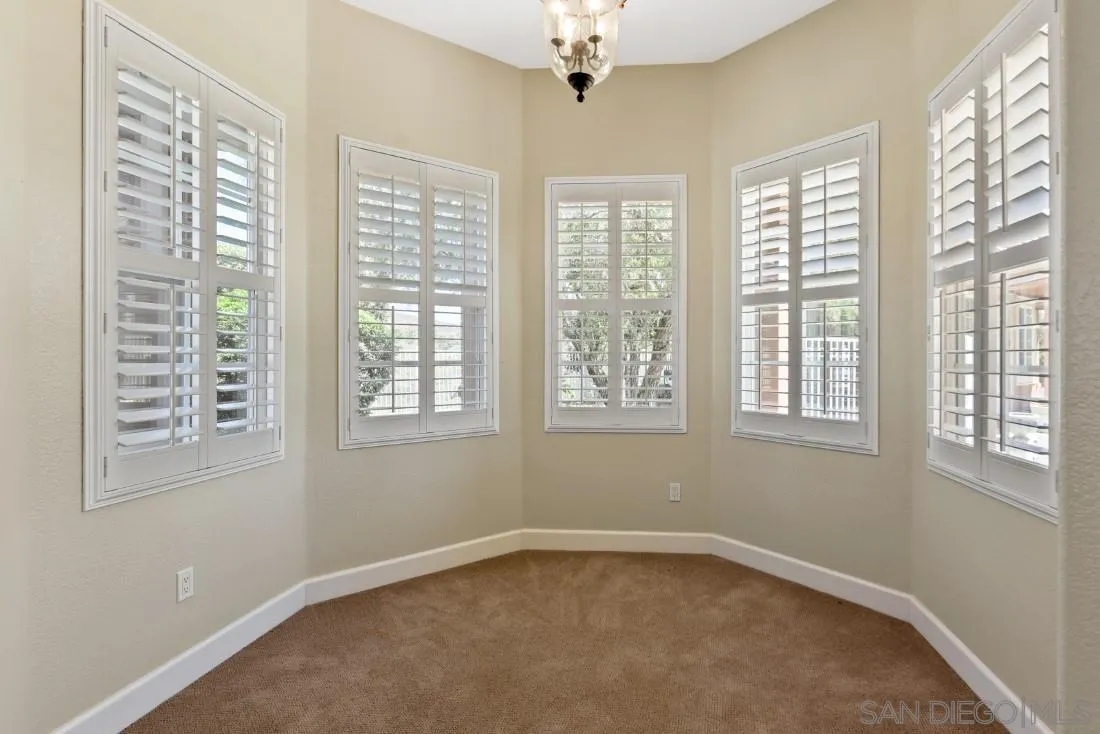 https://cdn.realtyfeed.com/cdn/127/230007670/4af3700de5d208a0e99e71dd40ac1470.webp