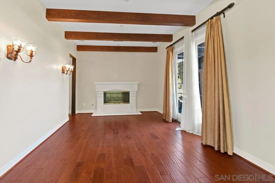 https://cdn.realtyfeed.com/cdn/127/230007670/5557cfea1d538f197233833cf28dc31b.webp