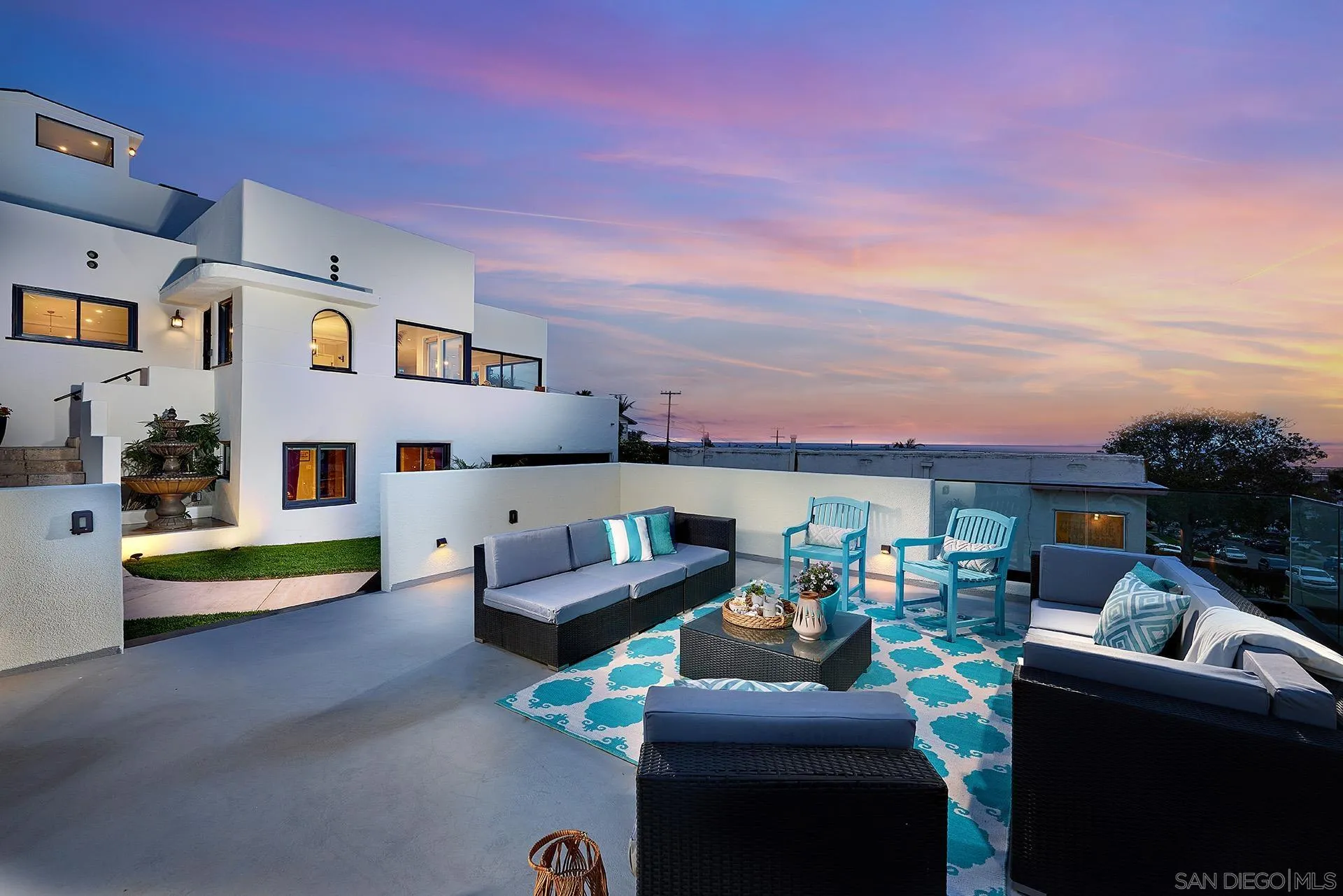 https://cdn.realtyfeed.com/cdn/127/230007673/09db69ad9815ae1d1b04e782ceac7090.webp
