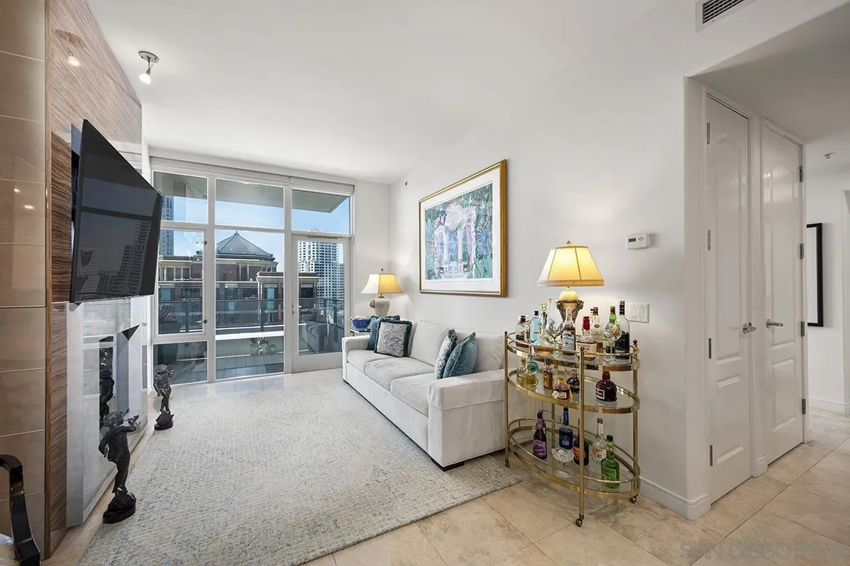 https://cdn.realtyfeed.com/cdn/127/230007842/50e24adfcf27c3e1862275436a7817e5.webp
