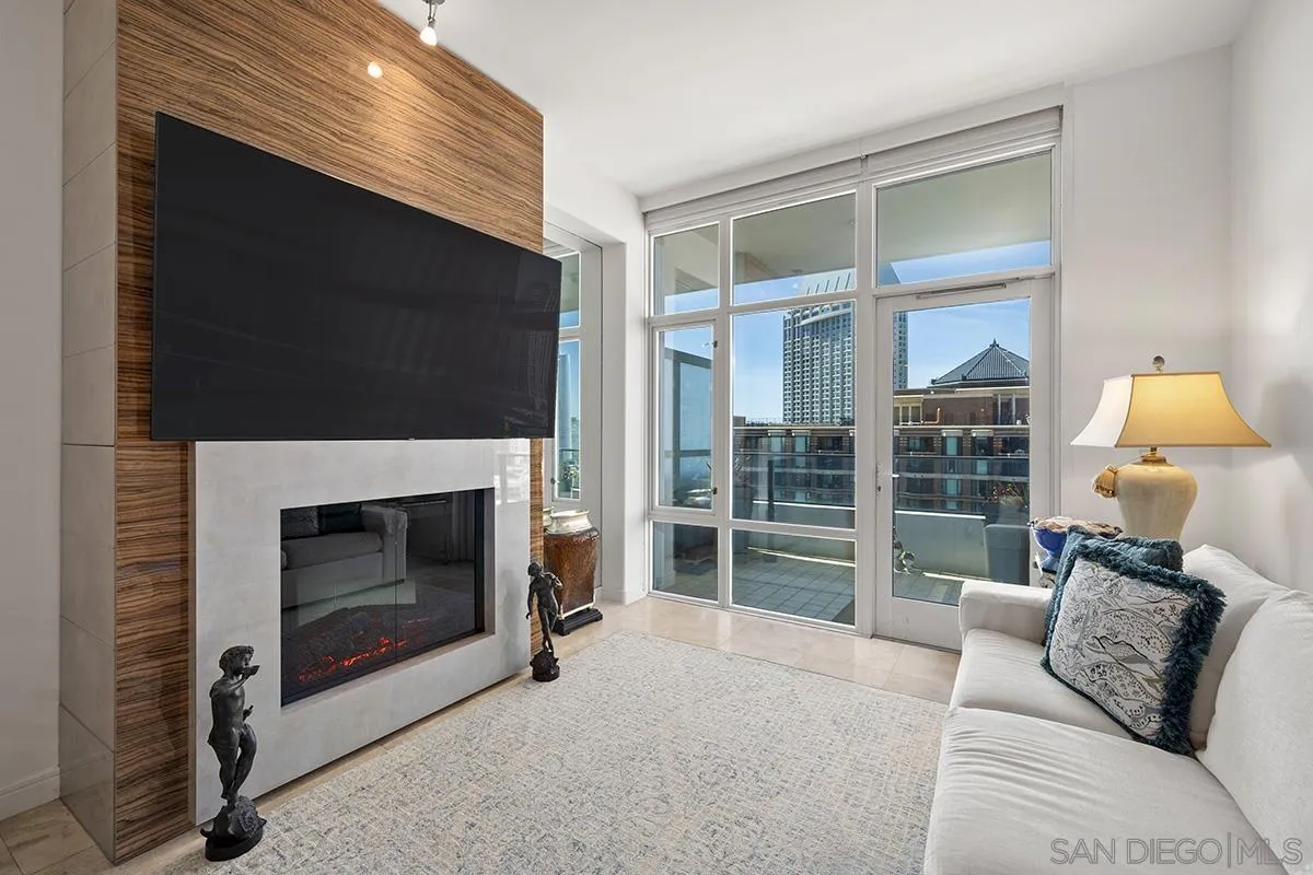 https://cdn.realtyfeed.com/cdn/127/230007842/60a753ff355f2056daf1176461d1b516.webp