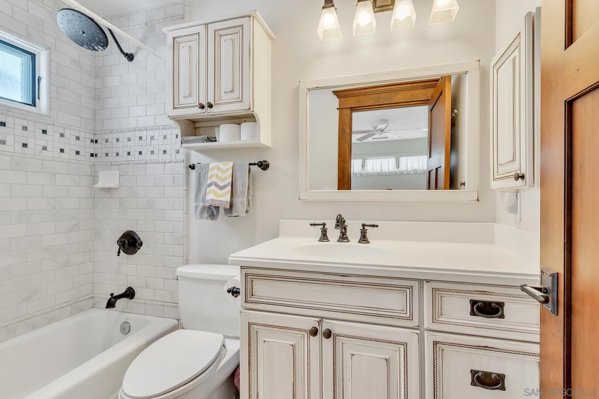 https://cdn.realtyfeed.com/cdn/127/230007860/8fcebf6c1707742d517549a4c8947bec.webp
