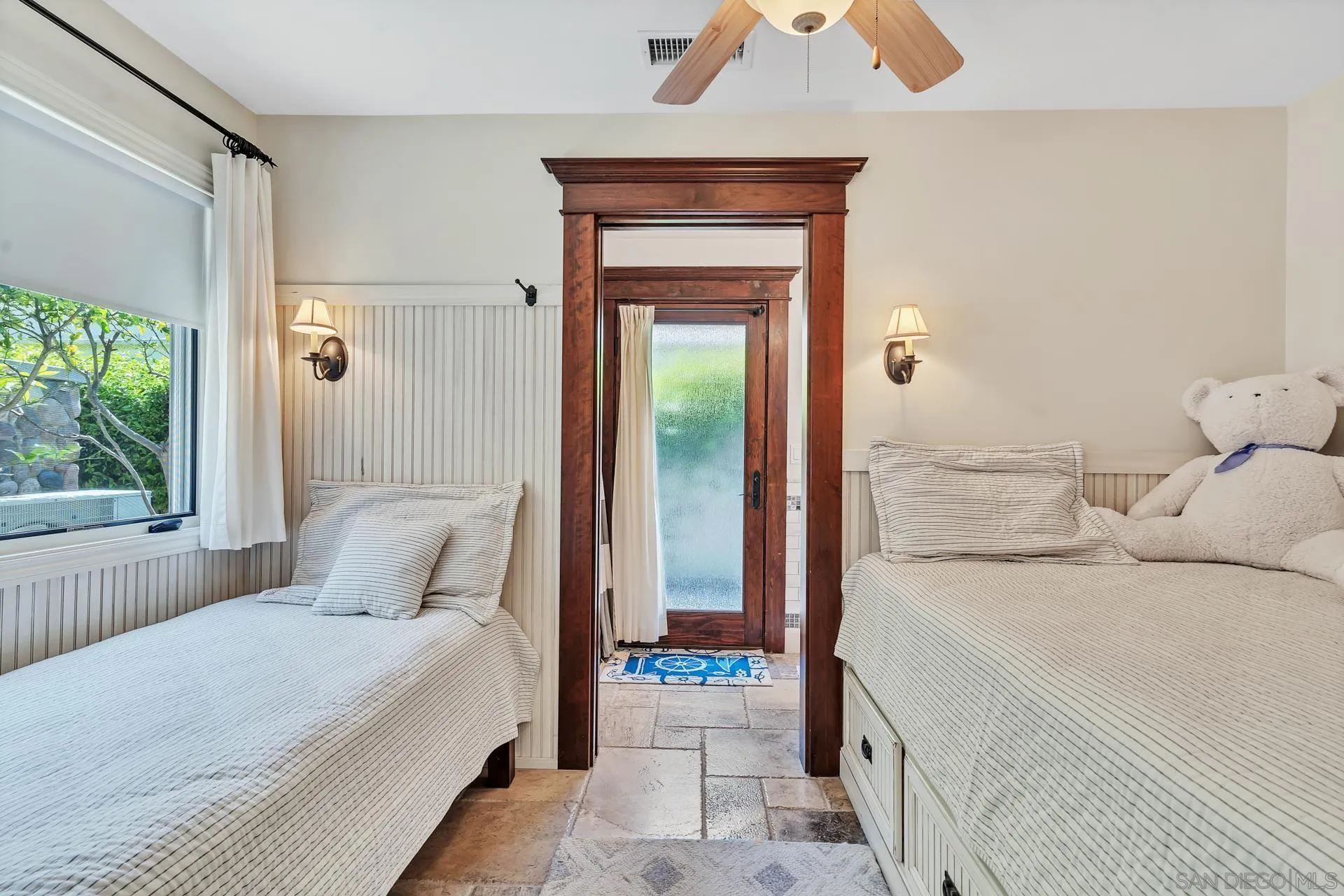 https://cdn.realtyfeed.com/cdn/127/230007860/e0d6cad7206dc55a7bb6533a466cfc80.webp