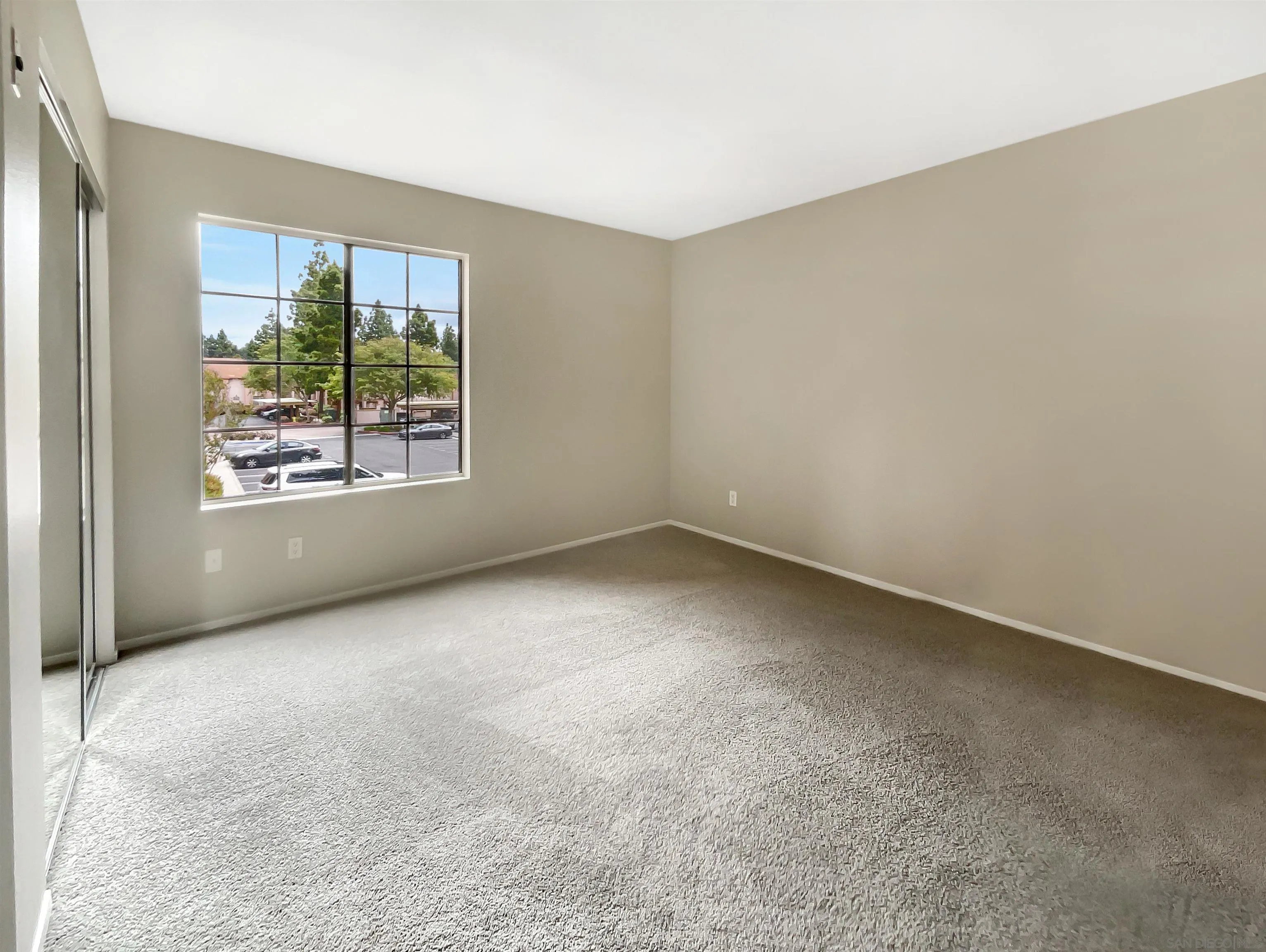 Photo #5: 230008168 Listing 