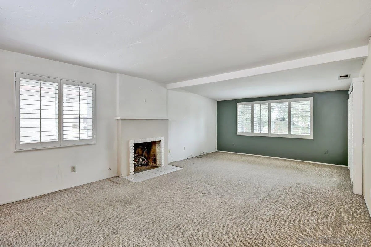 Photo #3: 230008180 Listing 