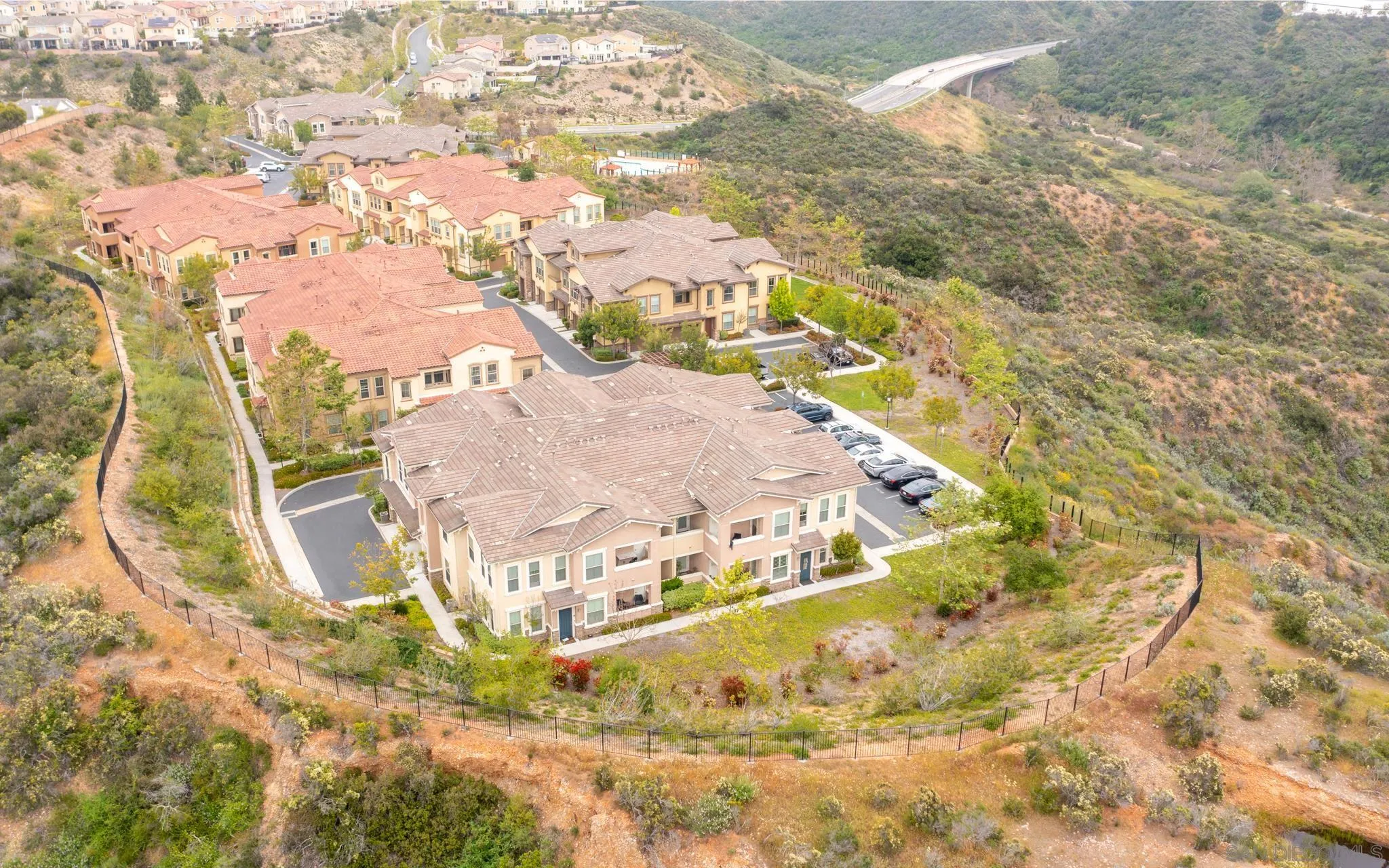 https://cdn.realtyfeed.com/cdn/127/230008208/01ed1f68c7f7f3066e2e686a5bb4a7e3.webp