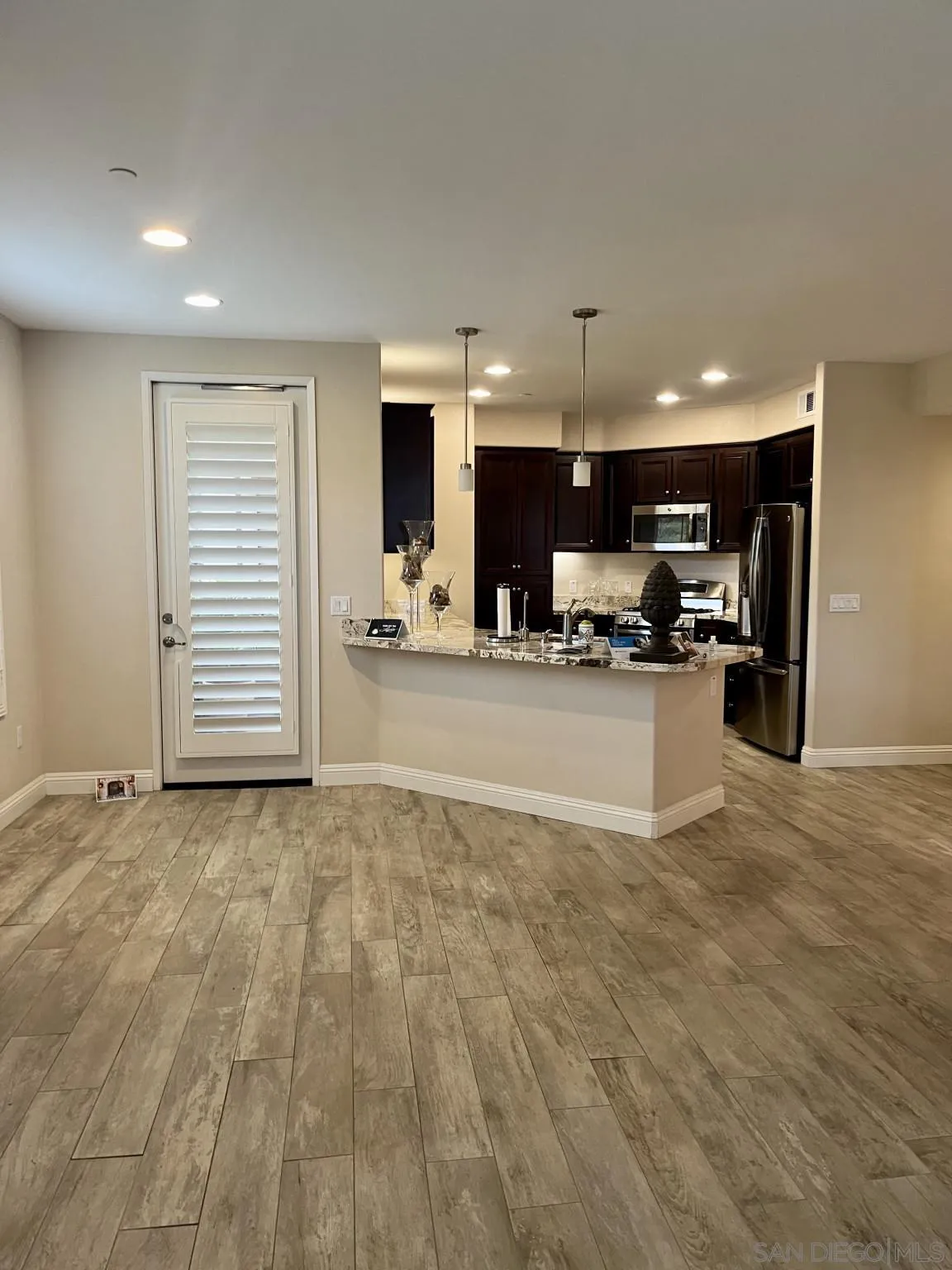 https://cdn.realtyfeed.com/cdn/127/230008208/7605e8b2d07b6a67c6b5ea28116c53e8.webp