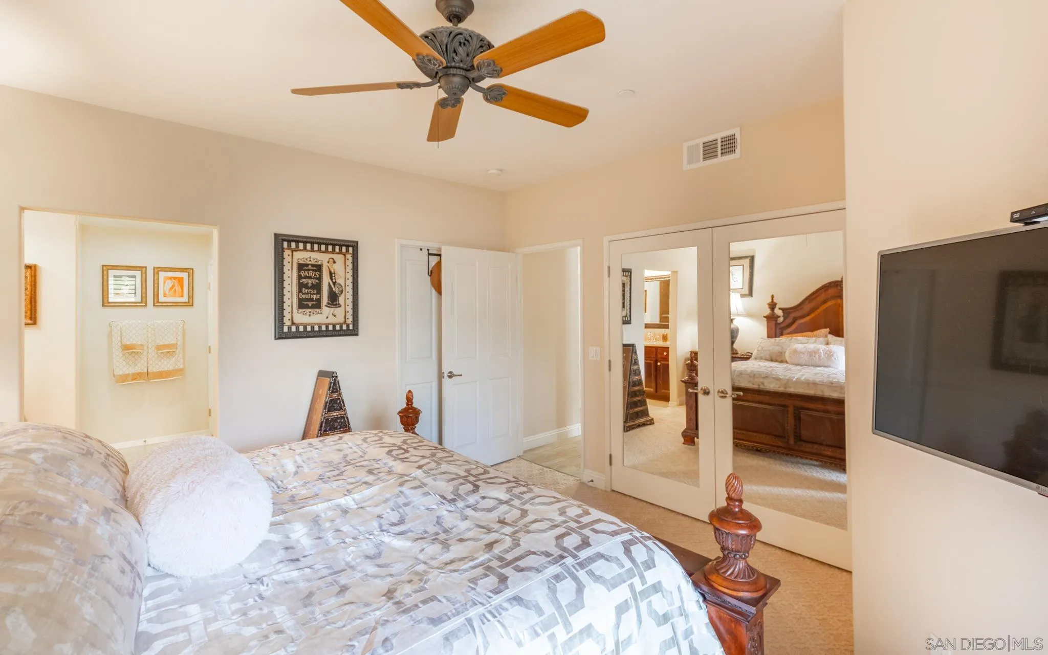 https://cdn.realtyfeed.com/cdn/127/230008208/a49c05b39da18da978b4aea5a6972aab.webp