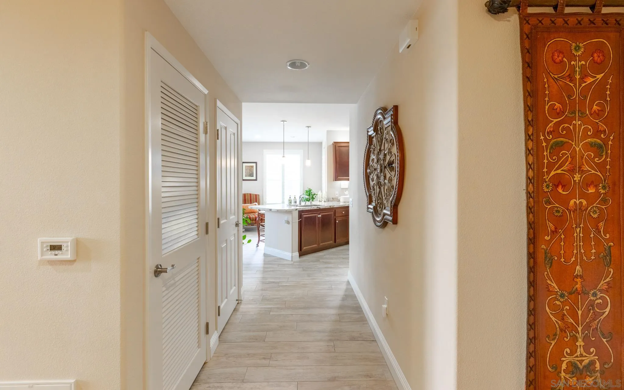 https://cdn.realtyfeed.com/cdn/127/230008208/ca07c4dd5b0dfba3989e73ba9b767338.webp