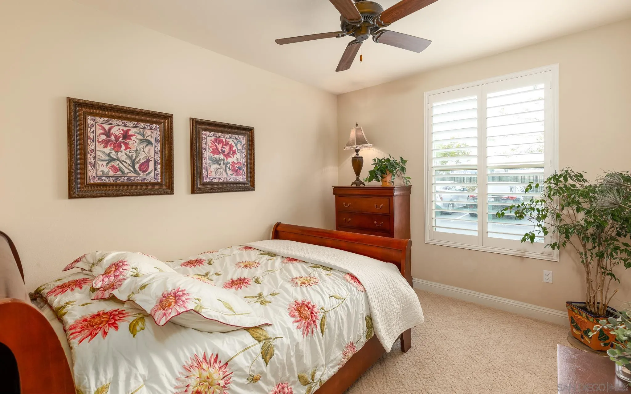 https://cdn.realtyfeed.com/cdn/127/230008208/e86ba6108442031ee0db14d92a0bbf2c.webp