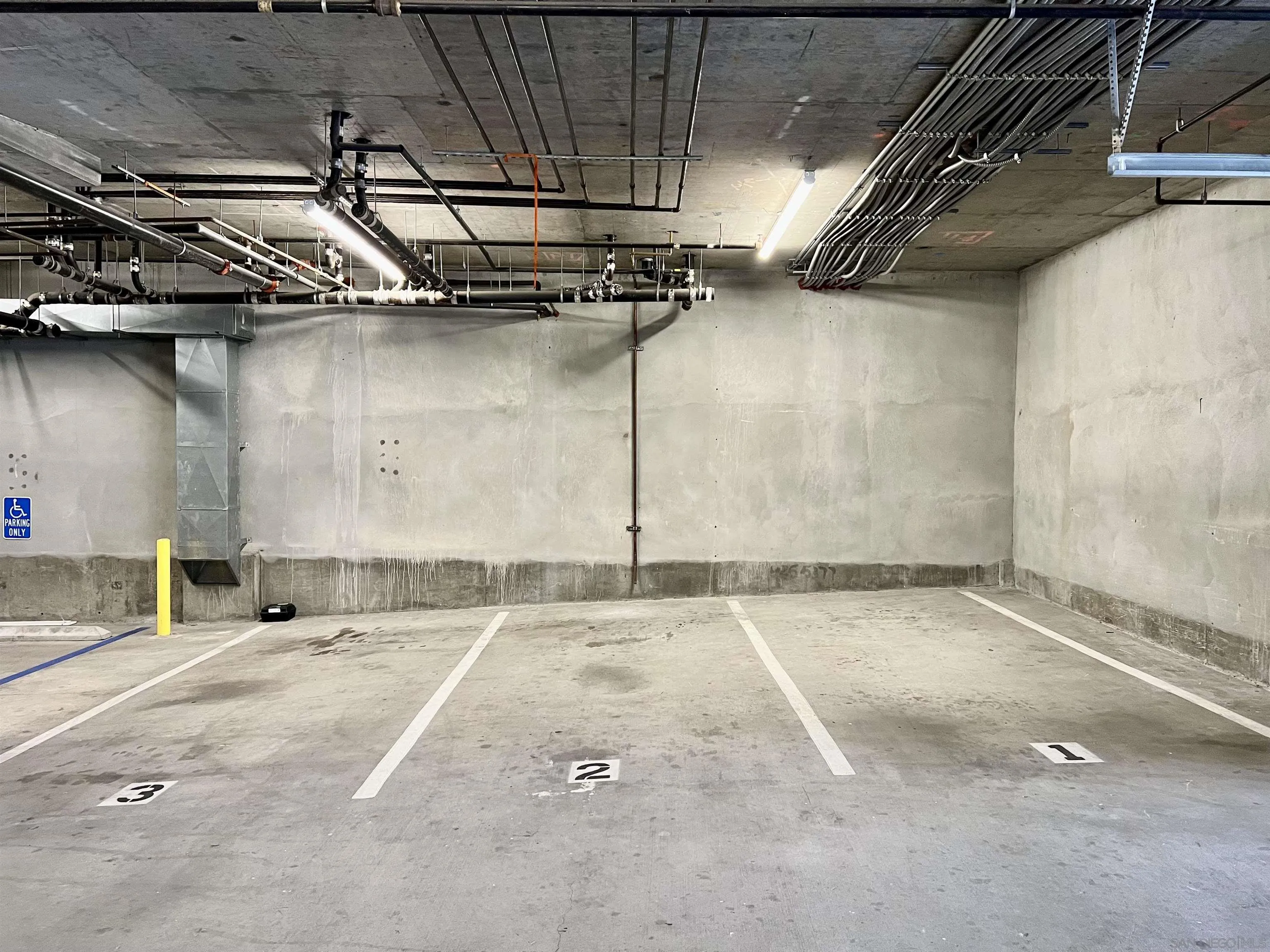 https://cdn.realtyfeed.com/cdn/127/230008263/d93720c0b000e40f81395d3567b99e82.webp