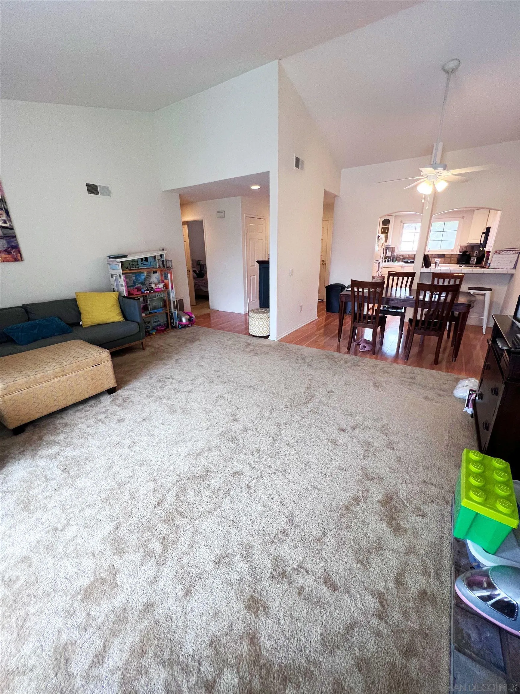 Photo #5: 230008497 Listing 